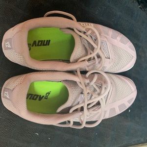 Inov8 light pink an white